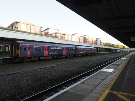 a short passenger train at Exeter Central station in Devon, England, Ukのeditorial素材