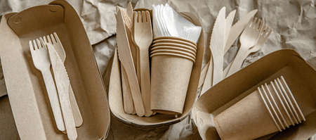 Eco-friendly disposable tableware used in fast food, restaurants, takeaways, picnics.の写真素材