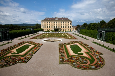 Schönbrunn Palace is a former imperial 1,441-room Rococo summer residence in Vienna, Austria  One of the most important cultural monuments in the country, it is one of the major tourist attractions in Vienna  のeditorial素材