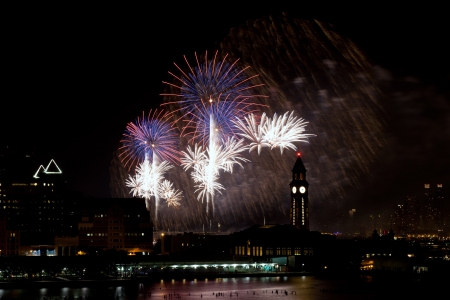 New York City July 4th Fireworks from the Pavonia/Newportのeditorial素材