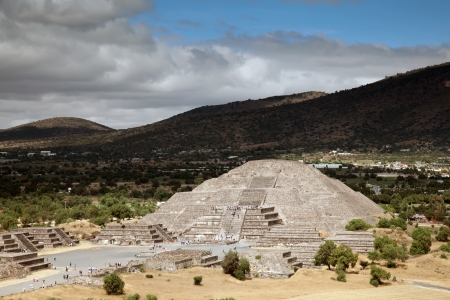 Pyramid of the Moon in Teotihuacan, Mexico  Teotihuacan is an enormous archaeological site in the Basin of Mexico, just 30 miles northeast of Mexico City, containing some of the largest pyramidal structures built in the pre-Columbian Americas の写真素材