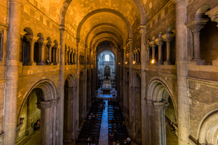 Interior of the Lisbon Cathedral, originated in the 12th century, classified as a National Monument since 1910.のeditorial素材