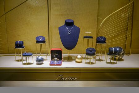 Catier shop at Siam Paragon, Bangkok, Thailand, May 9, 2018 : Luxury and fashionable jewelry and watches brand window display at the store.のeditorial素材