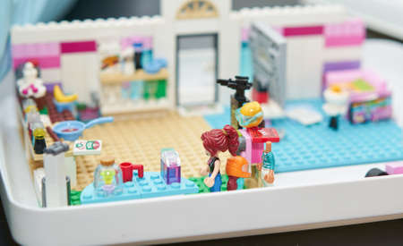 lego toy woman in kitchen home roomのeditorial素材