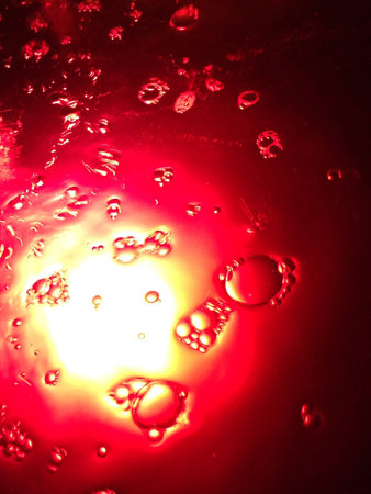 Night light with bubbles
