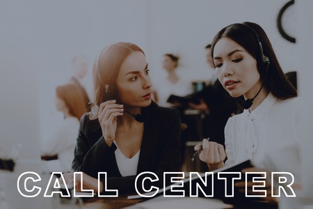 Asian Girl. Call Centre. Favorite Work. Women Operator. Call Centre Workpalce. Office Workplace. Young Lady Manager. Customer Service. Help Senior Worker. Agent Training. Professional Operators.の写真素材