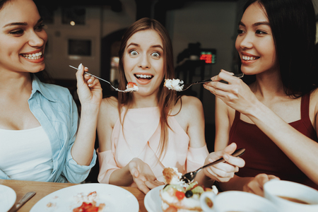 Positive and Romantic Gift for Women. Party and Smiling with Friends. Love and Stylish in this Day. Laugh and Happy Day. Food and Romantic Day. Happiness Day with Friends and People. Beautiful Girl.の写真素材