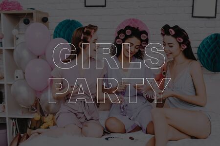 Smiling Girls. Happy Women. Women Spend Good Time. Beautiful Women. Best Girlfriends.の写真素材