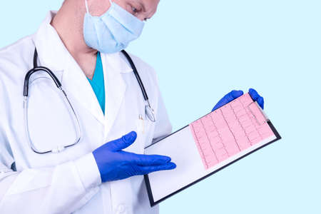 Cadiogram of the heart. The doctor makes a diagnosis. Medical conceptの写真素材