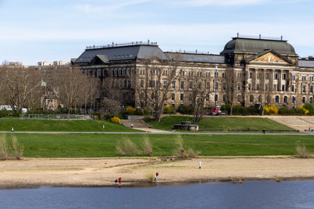 Dresden, Germany April 5, 2025. Elbe River and a beach with vacationing tourists. Dresden, Germany.の写真素材