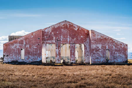 The ruins of an abandoned village in the autumn Chui steppe. Russia, Altai Republicのeditorial素材
