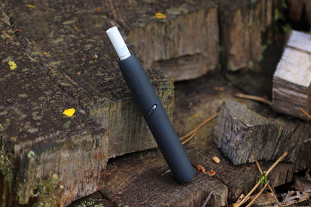 IQOS An alternative source of nicotine intake.の写真素材