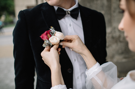 wedding couple  posing in cityの写真素材