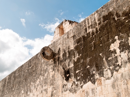 Detail of a hoop at the Juego de Pelota (ball game) ruins at the Mayan city of Chichen Itza, Mexico.の写真素材