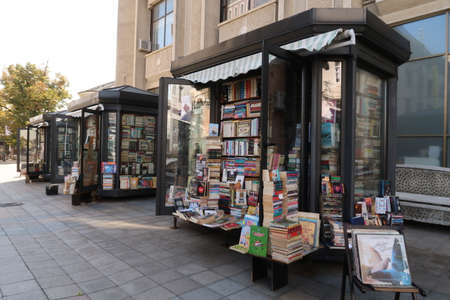 Street stands in Iasi with hundreds of books, Romania 2021のeditorial素材