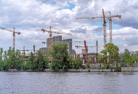 Moscow, Russia, - August 04, 2021 Construction of new high-rise buildings on the banks of the Moscow River.のeditorial素材