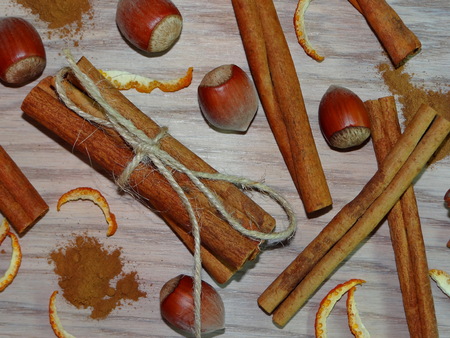 cinnamon and hazelnutsの写真素材