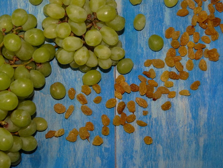 grapes and raisinsの写真素材