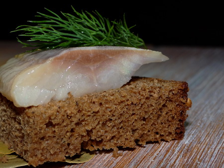 sandwich with herring