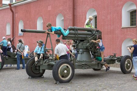 St. Petersburg, Russia - August 11, 2018: Children and adults visiting museum artillery pieces on the territory of the Peter and Paul Fortressのeditorial素材