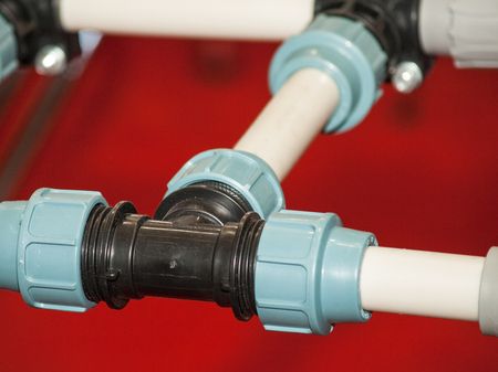 compression couplings and fittings for polyethylene pipes