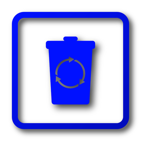 Recycle bin icon. Recycle bin website button on white background.の写真素材