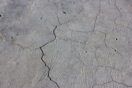 Grunge concrete cement wall with crack in industrial buildingの写真素材