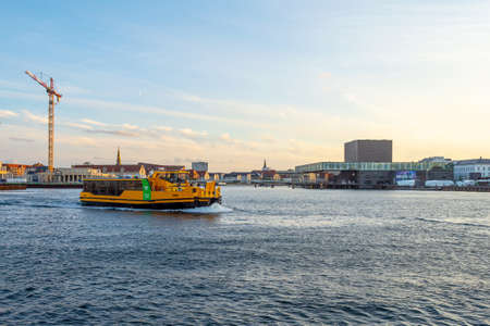 Copenhagen. Denmark. 12. September. 2021. Copenhagen Harbor Buses. Copenhagen's public urban waterway. Harbor Buses Urban public transportのeditorial素材