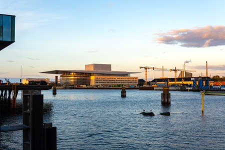 Copenhagen. Denmark. 12. September. 2021. Sunset view of the Copenhagen Opera House. Denmark Modern European architecture Architecture Europeのeditorial素材