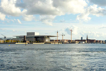Copenhagen. Denmark. 12. September. 2021. Nice view of the Copenhagen Opera House. Denmark Modern European architecture Architecture Europeのeditorial素材