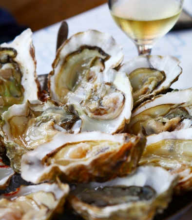 Oysters with lemon
