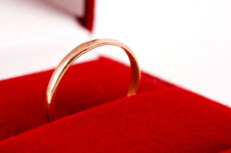 wedding ring on white backgroundの写真素材