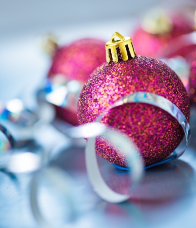 red christmas ball の写真素材