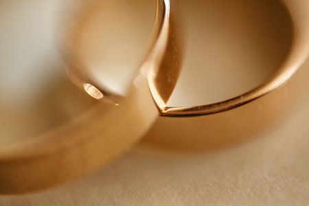Wedding rings close upの写真素材