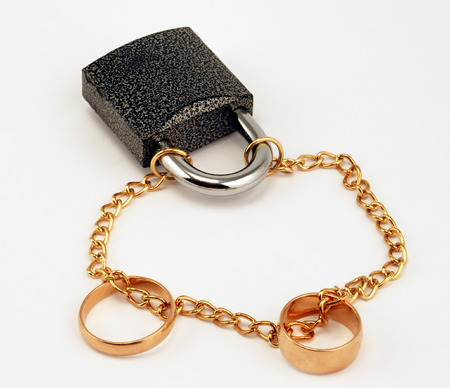 scene engagement ring  and lock 