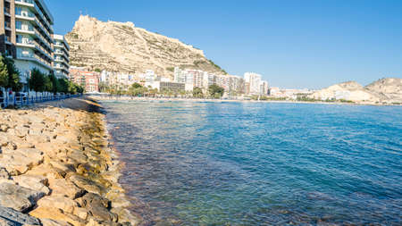 ALICANTE, SPAIN - DECEMBER 30, 2018: View of the beach in the Mediterranean city of Alicante, Spainのeditorial素材