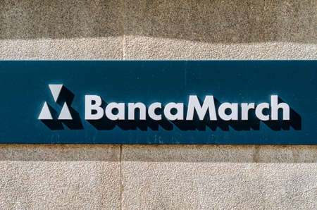 MADRID, SPAIN â MAY 12, 2021: Banca March logo on a bank branch office in Madrid, Spain. Banca March is a Spanish bank founded in 1926.のeditorial素材