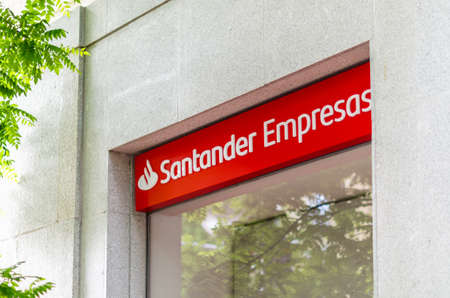 MADRID, SPAIN â MAY 12, 2021: Santander Empresas bank branch office in Madrid, Spain. Santander is a Spanish bank founded in 1857のeditorial素材