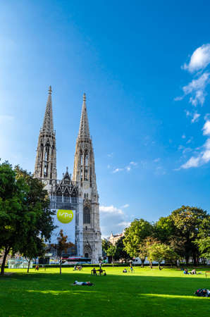 VIENNA, AUSTRIA - SEPTEMBER 1, 2013: Classical architecture and urban scene in Vienna, Austriaのeditorial素材