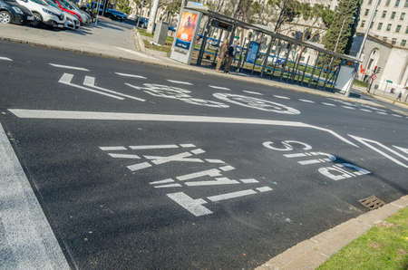 MADRID, SPAIN - JANUARY 12, 2022: Bus and taxi lane in Madrid, Spainのeditorial素材