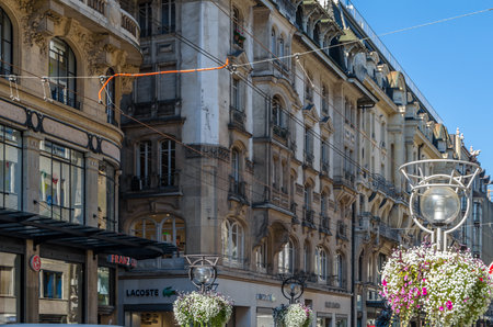 GENEVA, SWITZERLAND - SEPTEMBER 4, 2013: Architecture in the old town of Geneva, Switzerlandのeditorial素材