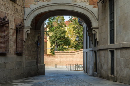 Architecture in the Plaza de la Villa in the old town of Madrid, Spain; it was one of the main centers of the medieval townの素材 [FY310193265348]