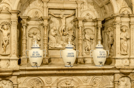 CORDOBA, SPAIN - FEBRUARY 15, 2014: Interior of the Mosque-Cathedral of Cordoba, Andalusia, southern Spainのeditorial素材