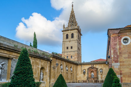 View of Torre Convento de Clausura de las Pelayas (Tower of the Cloistered Convent of the Pelayas), located next to the cathedral of Oviedo, Asturias, northern Spainの写真素材