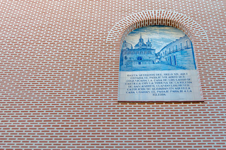 MADRID, SPAIN - MAY 21, 2015: Ceramic plaque commemorating the site of the former Cantilevered Passage of the Lasso House in Madrid, Spainのeditorial素材