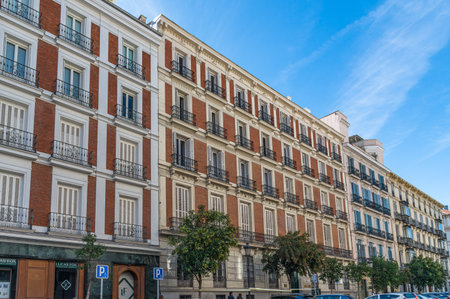 MADRID, SPAIN - NOVEMBER 6, 2022: Urban scene, view of streets and buildings in the old town of Madrid, Spainのeditorial素材