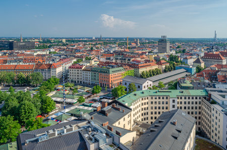 MUNCHEN, GERMANY - JULY 4, 2015: Aerial view of the old town of Munich, Bavaria, Germanyのeditorial素材