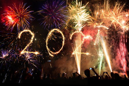 2021 made with sparklers on black backgroundの写真素材