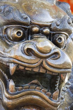 A sculpture of a Chinese dragon shot in closeup
の写真素材