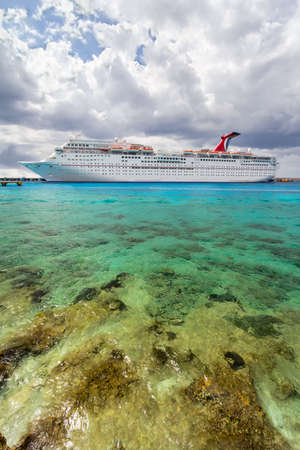 Cozumel, Mexico, 17-March-2012: view of the Carnival Elation ship near the pier. Cozumel.のeditorial素材